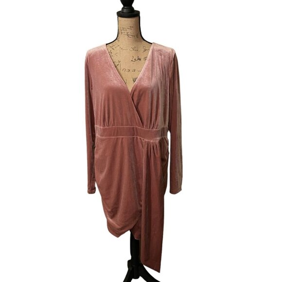 Forever 21 t Velvet‎ Dress - Picture 1 of 8